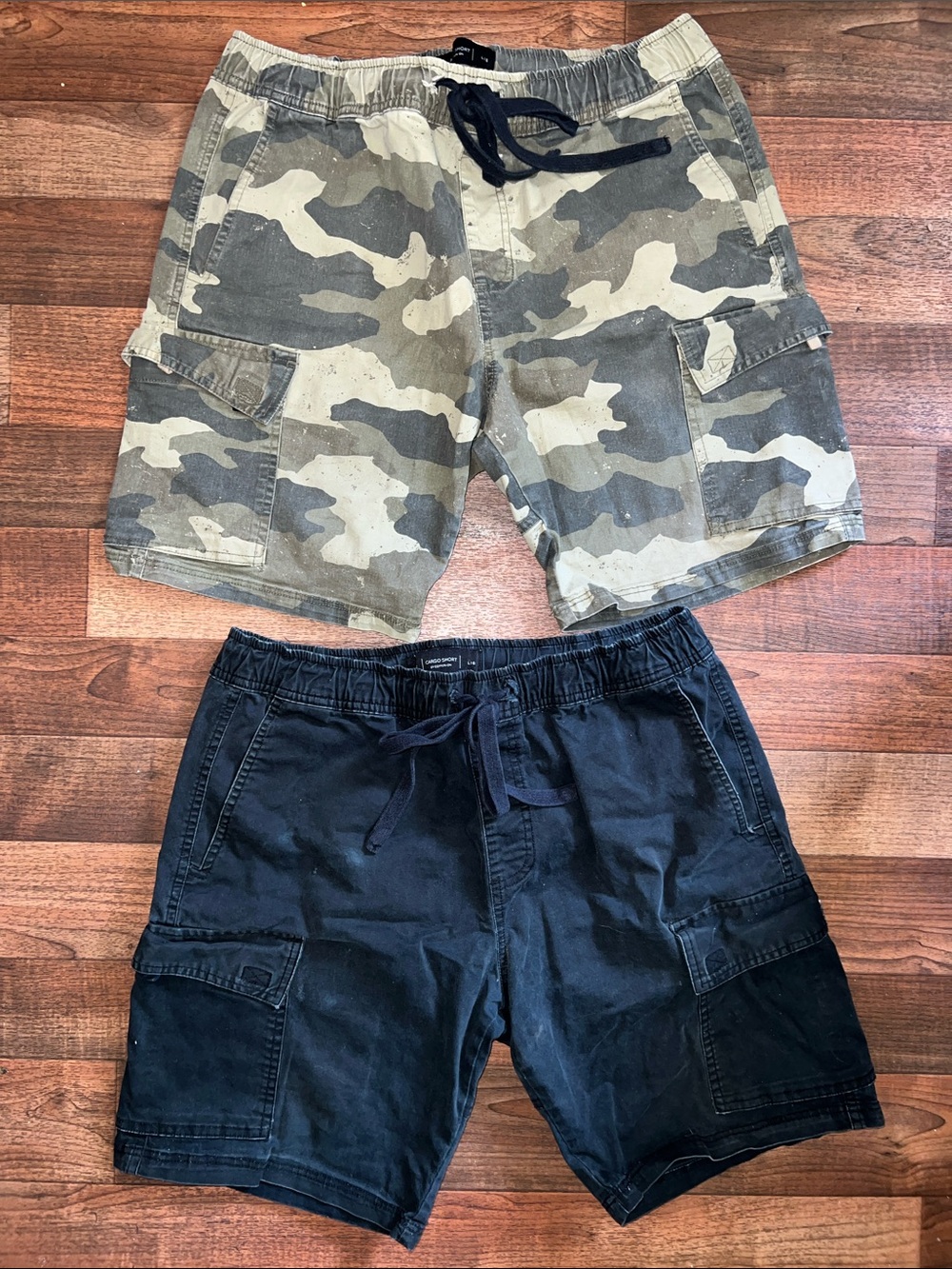 Cotton On Men's Cargo Shorts — Camo & Black